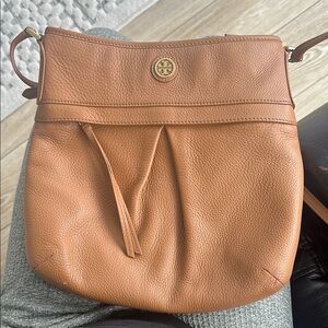 EUC Tory Burch Tan Leather Crossbody Bag